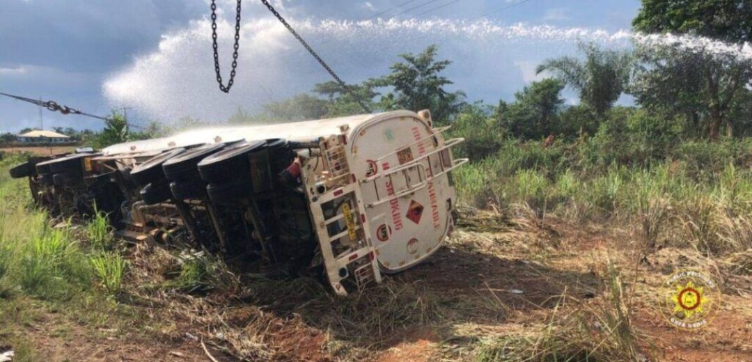 A  fuel tanker catches fire on Accra-Kumasi highway.