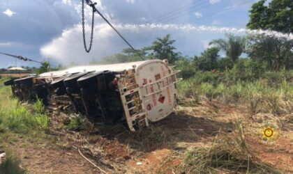 A  fuel tanker catches fire on Accra-Kumasi highway.