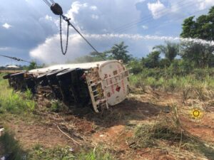 Fuel tanker catches fire on Accra-Kumasi highway