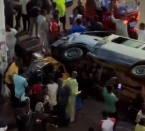 Vehicle Crash at Krofrom in Kumasi Leaves Scores Injured.