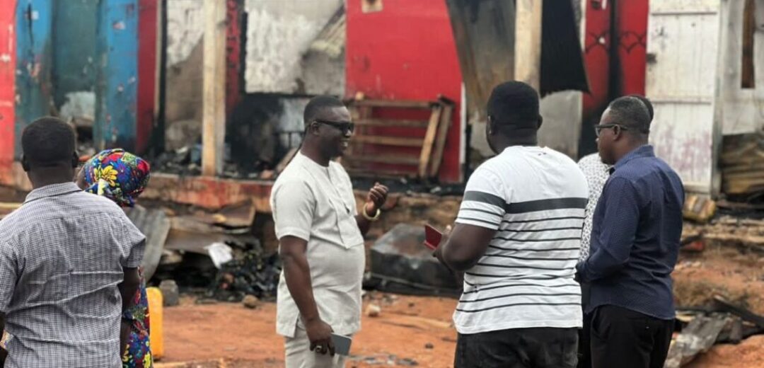 Offinso North MCE Visits Fire Victims, Pledges Support.p