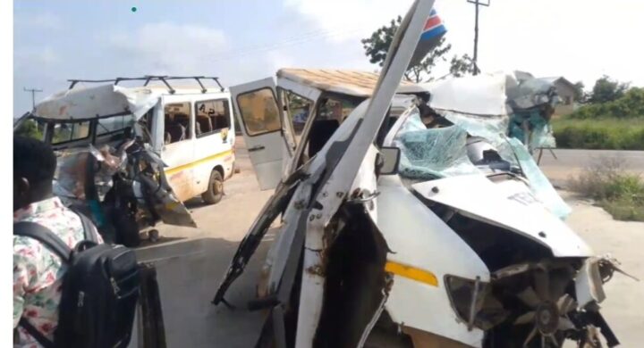 Head-On Collision on Senya-Bonsuaku Highway Leaves Four in Critical Condition