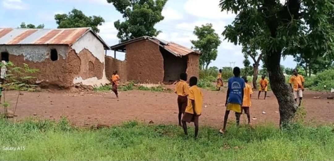  Lambussie: Gyirgan Community Bemoan Deteriorating School Condition.