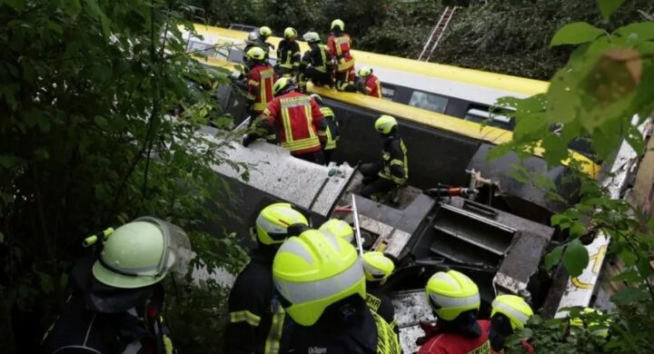 Train Derailment in Germany Leaves Three Dead and Several Injured