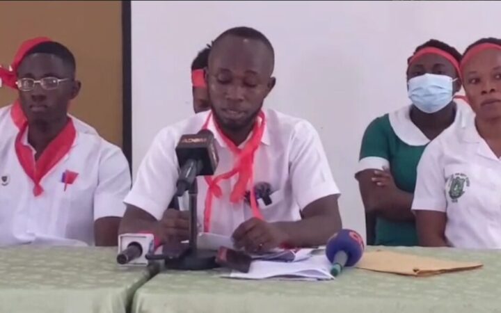 2020 batch nurses, midwives complain over unpaid arrears.