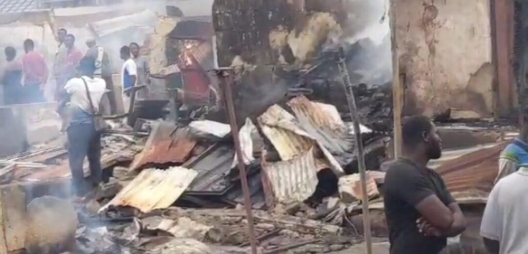 A/R.Fire guts portion of Suame Anomanye market ,multiple shop filled with spare parts