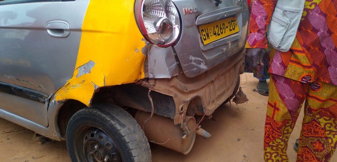 Accident Rocks Abofour Market: Kia Rhino Crashes into 4 Taxis
