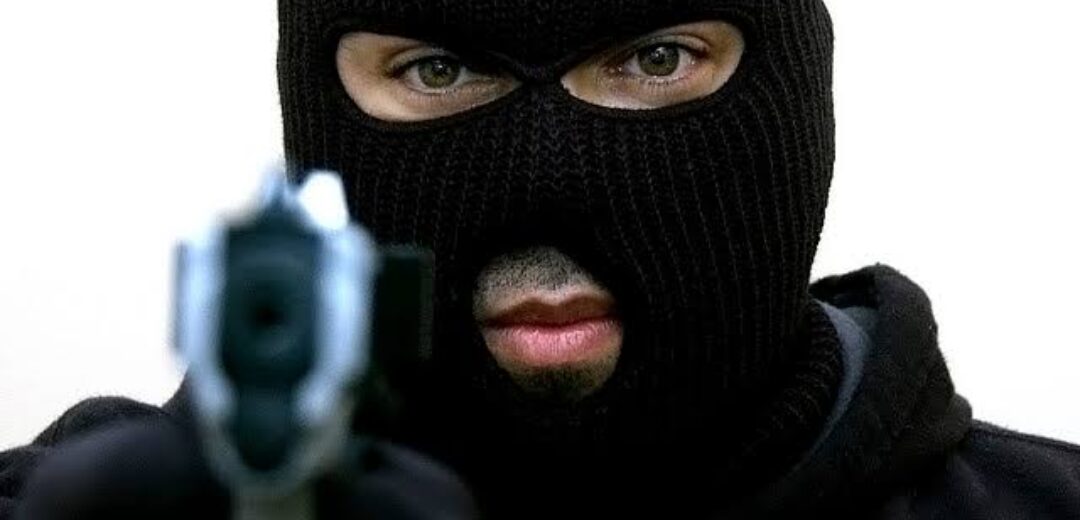 images (1) “Armed Robbers Strike Adumasa Town, Leaving Six Injured”