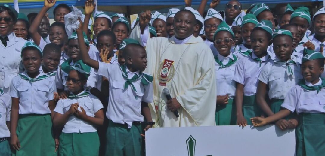 KOforidua Diocese Receives West Africa Youth Day Cross and Icon