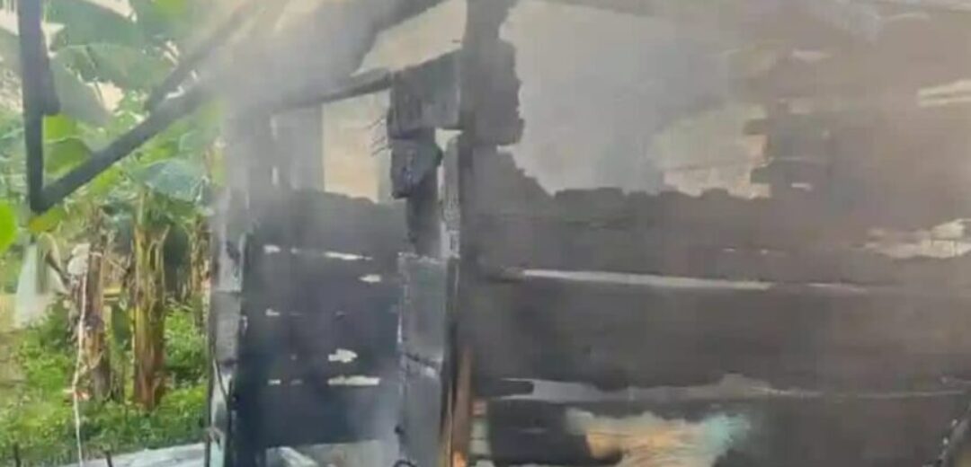 ONE DEAD AS GNFS SWIFTLY RESPONDS TO DOMESTIC FIRE AT ASSIN FOSO