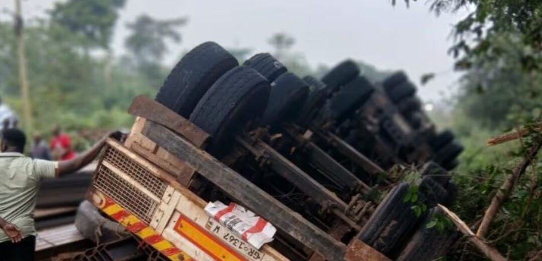 Three burnt to death, two injured in accident at offin River at Offinso road