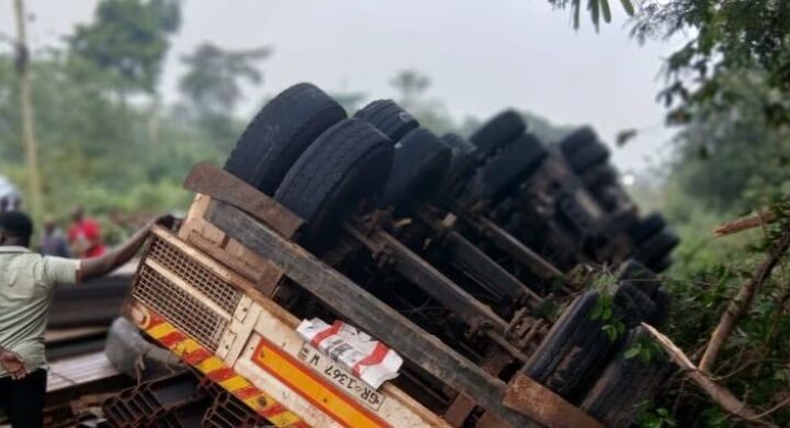 Three burnt to death, two injured in accident at offin River at Offinso road