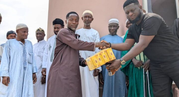 Agyare Foundation Donates Food Items, Installs Information Centre to Support Muslims in Offinso During Ramadan