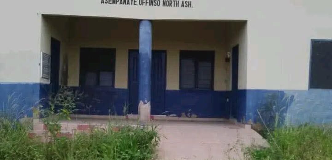Unused Asempanaye Police Station Rots Away in Offinso North as Residents Demand Action
