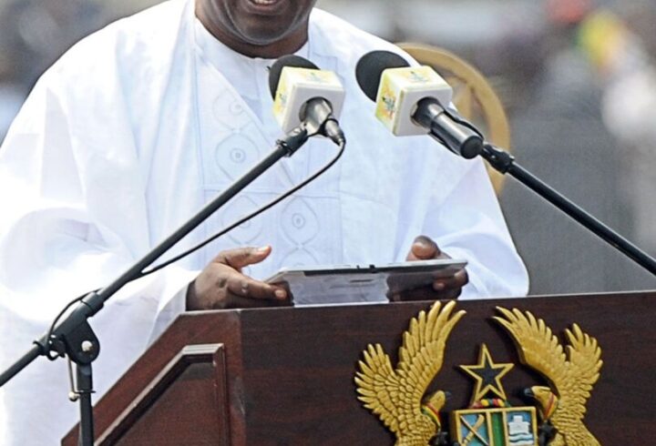 John-Mahama-inauguration-Accra-2013