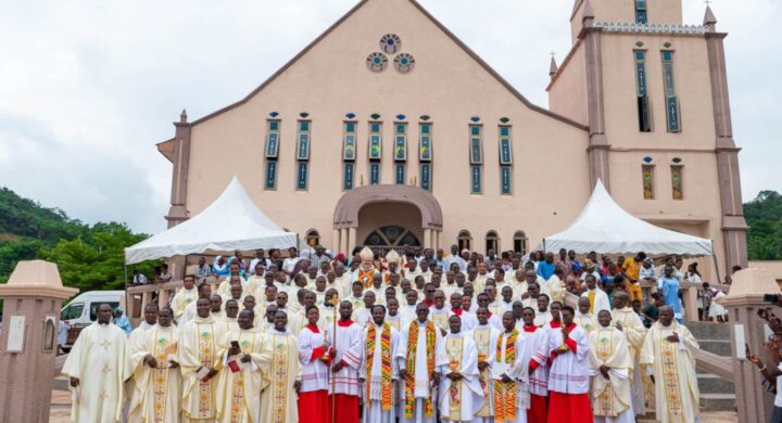Faith On The Rails: Fante Traders, SMA Missionaries And The Birth Of Obuasi Catholic Diocese