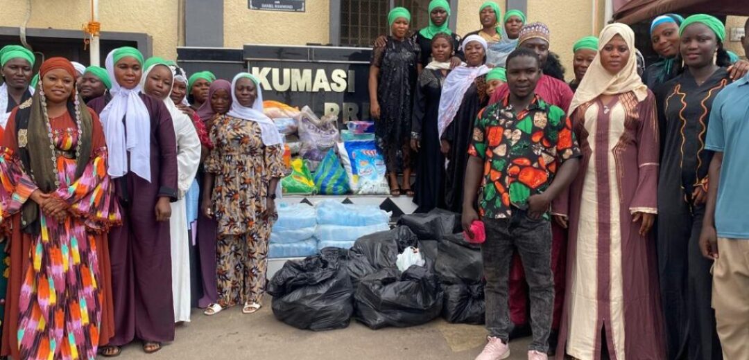 Bibiani Zongo Muslim Women Donate GH¢10,000 Worth of Food and Toiletries to Kumasi Central Prison
