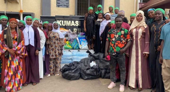 Bibiani Zongo Muslim Women Donate GH¢10,000 Worth of Food and Toiletries to Kumasi Central Prison
