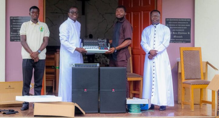 ST. GREGORY THE GREAT SEMINARY RECEIVES SOUND EQUIPMENT DONATION FROM T.I. MUSICAL STORE  
