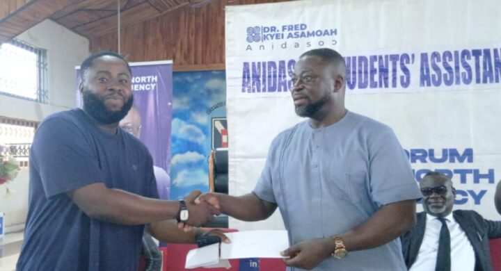 OFFINSO NORTH MP DISBURSES GH¢400,000 TO 200 TERTIARY STUDENTS UNDER ANIDASO SCHOLARSHIP SCHEME