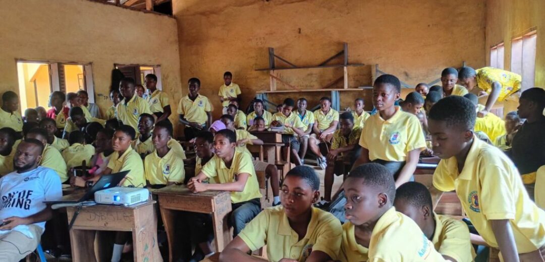 Wesco Demonstration JHS C Hosts Impactful Digital Learning Session; GES Kumasi Metro Lauds Regional Library Team